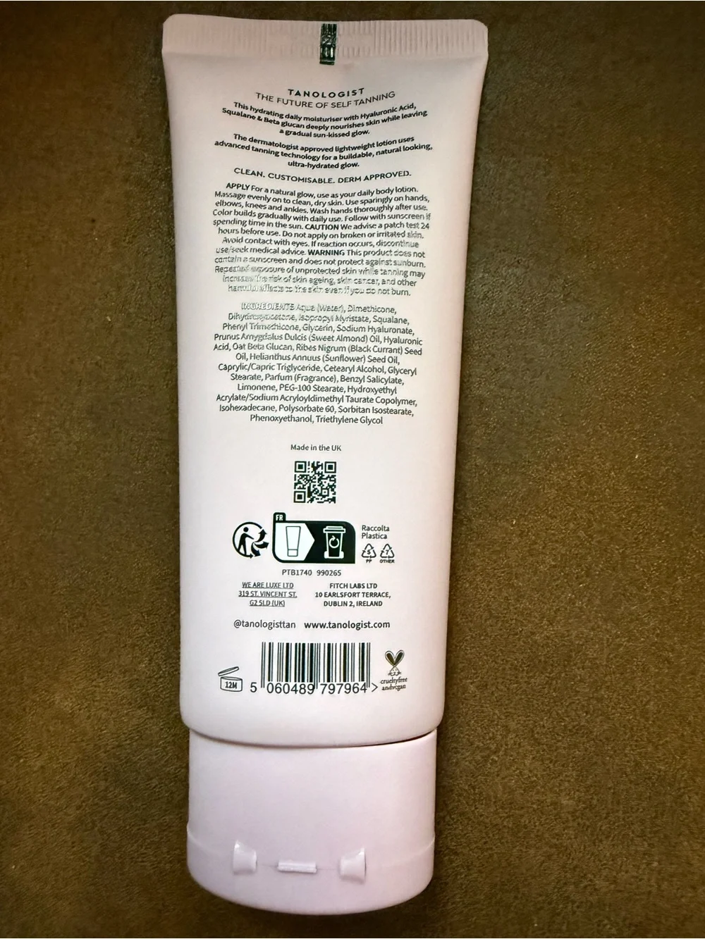 🆕 Daily Glow TANOLOGIST Hydrating Gradual Tan Lotion in medium to dark